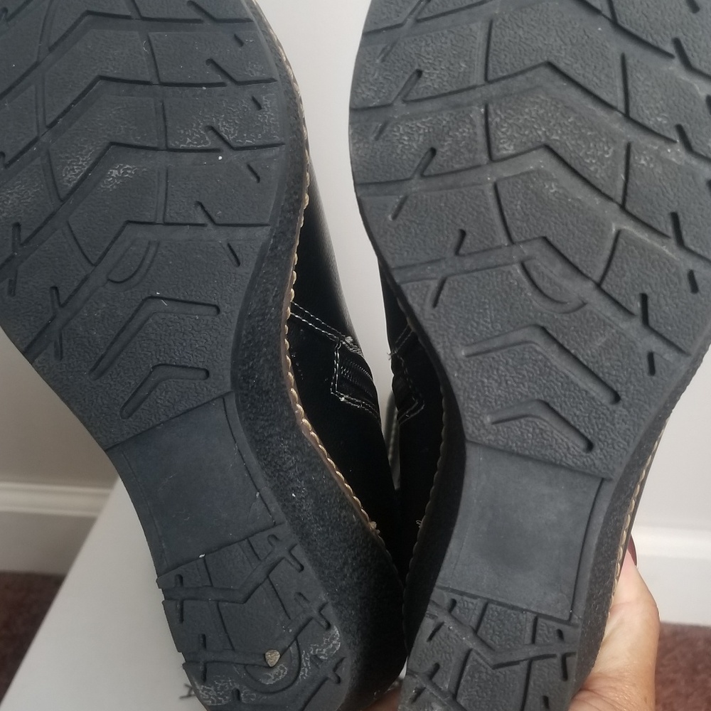 Boots - Picture 4 of 7